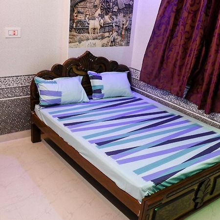 Sri Priya Lodge Dharmapuri Luaran gambar